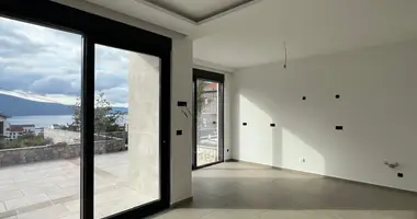 Mieszkanie 4 pokoi w Tivat, Czarnogóra