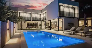 4 bedroom house in Opcina Medulin, Croatia