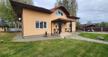 Dom wolnostojący w Kalodziscanski sielski Saviet, Białoruś