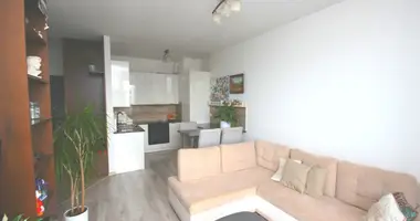 Mieszkanie 2 pokoi w Warszawa, Polska