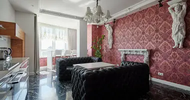 Apartamento 3 habitaciones en Minsk, Belarús
