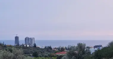 Grundstück in Demos Agiou Athanasiou, Zypern
