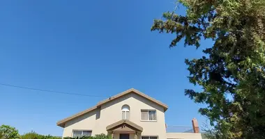 Villa de tres dormitorios en Parekklisia, Chipre