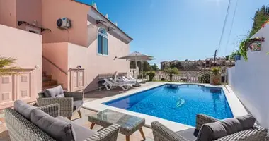 Casa 4 habitaciones en Fuengirola, Španjolska