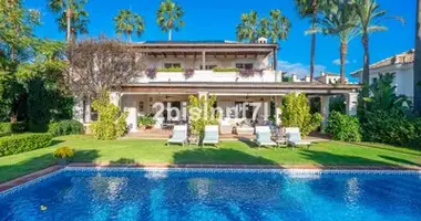 4 bedroom house in Ricmar, Spain