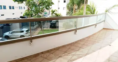 Apartamento 5 habitaciones en Ascalón, Israel