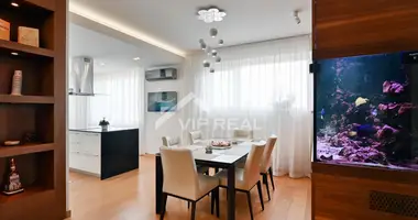 Apartamento 4 habitaciones en Riga, Letonia