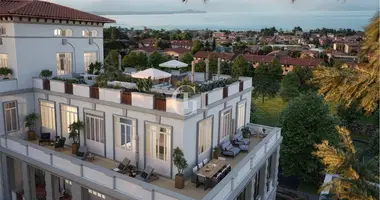Penthouse 3 bedrooms in Desenzano del Garda, Italy