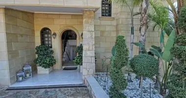 4 bedroom house in Tala, Cyprus