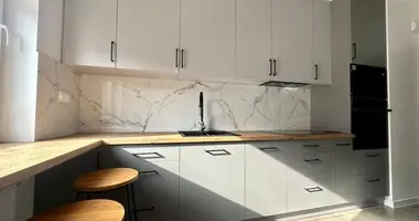 Квартира 2 комнаты в Варшава, Польша