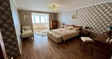 5 room apartment in Odesa, Ukraine