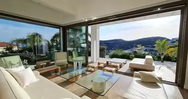 5 bedroom house in Agios Tychonas, Cyprus