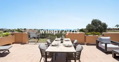 Apartamento 2 habitaciones en Estepona, Španjolska