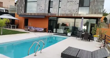 Villa 6 bedrooms in Casinos, Spain