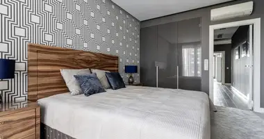 Квартира 3 комнаты в Варшава, Польша