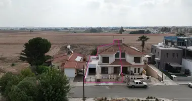 Villa 4 bedrooms in Strovolos, Cyprus
