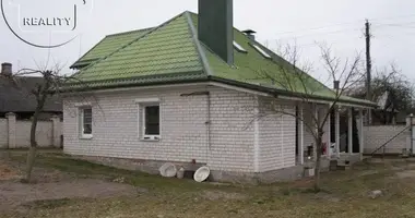 Haus in Kamianica Zyravieckaja, Belarus