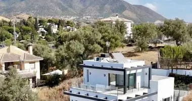 Haus 4 Schlafzimmer in Mijas, Spanien