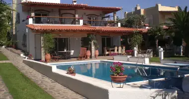Villa 4 bedrooms in Saronis, Greece
