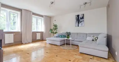 Mieszkanie 3 pokoi w Pruszków, Polska