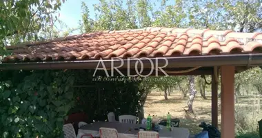 2 bedroom house in Opcina Lupoglav, Croatia