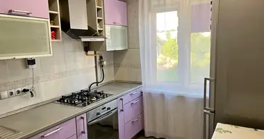 Wohnung 4 zimmer in Minsk, Belarus