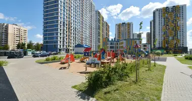 Wohnung 3 zimmer in Minsk, Belarus