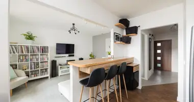 Commercial property 60 m² in Warsaw, Poland