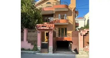 Villa 11 chambres dans Tirana, Albanie