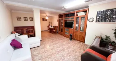 3 bedroom apartment in Guardamar del Segura, Spain