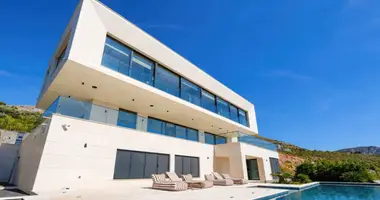 Villa 7 bedrooms in Montenegro