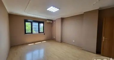 Büro 153 m² in Bashkia Malesi e Madhe, Albanien