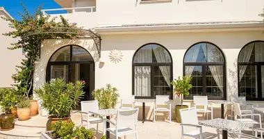 Hotel 1 067 m² in Umag, Croatia