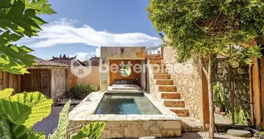 Villa 2 bedrooms in Pecatu, Indonesia