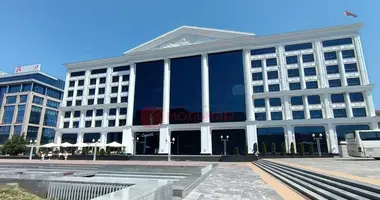 Oficina 77 m² en Minsk, Belarús