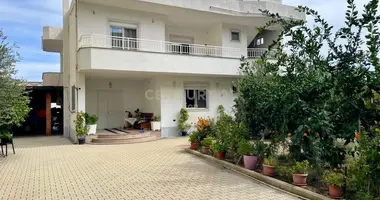 Villa 5 bedrooms in Bashkia Durres, Albania