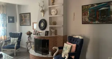 4 bedroom apartment in Tirana Municipality, Albania