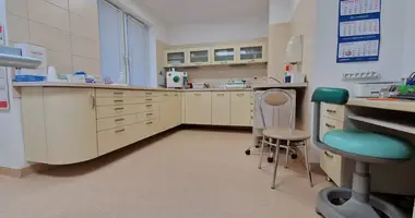 Nieruchomości komercyjne 45 m² w Otwock, Polska