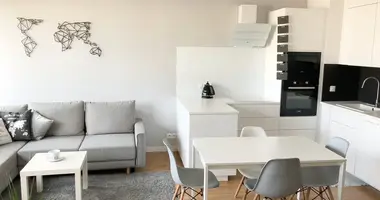 Mieszkanie 2 pokoi w Warszawa, Polska