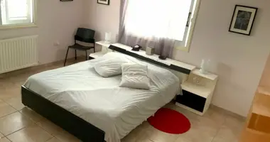 Дом 5 спален в Yeri, Кипр
