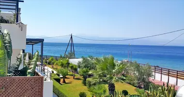 Villa 6 zimmer in Loutraki Perachora Agioi Theodoroi Municipality, Griechenland