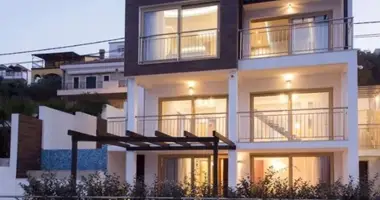 4 bedroom house in Krasici, Montenegro