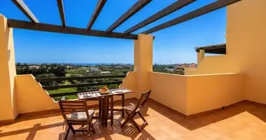 3 bedroom apartment in Estepona, Spain