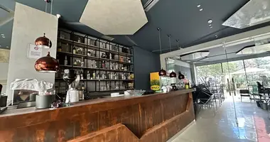 Commercial property 130 m² in Tirana Municipality, Albania