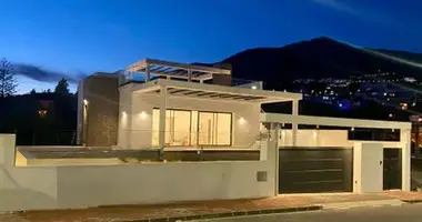 4 bedroom house in Dos Hermanas, Spain