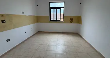 Wohnung 3 zimmer in Tirana, Albanien