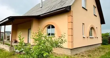 Maison dans Dziarzynski sielski Saviet, Bélarus