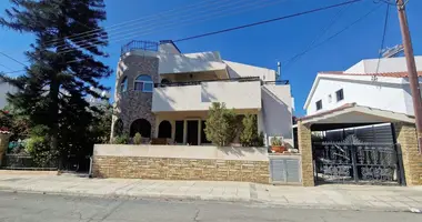 Apartamento 8 habitaciones en Germasogeia, Chipre