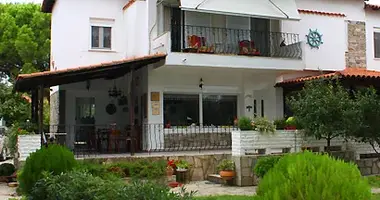 Villa 6 bedrooms in Nikiti, Greece
