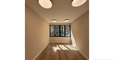 Wohnung 3 zimmer in Tirana, Albanien